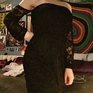 Black floral lace dress shoulder arm